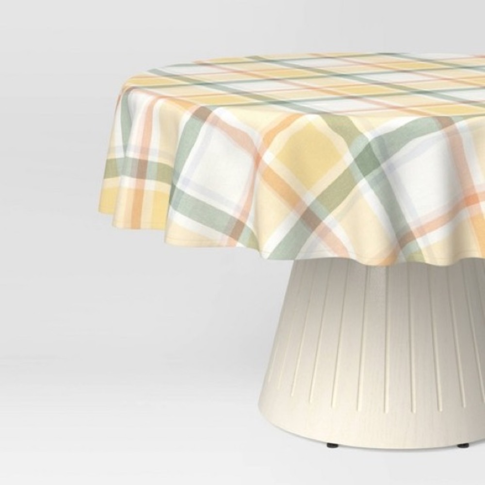 70"x70" Plaid Tablecloth - nwt Threshold spring Easter